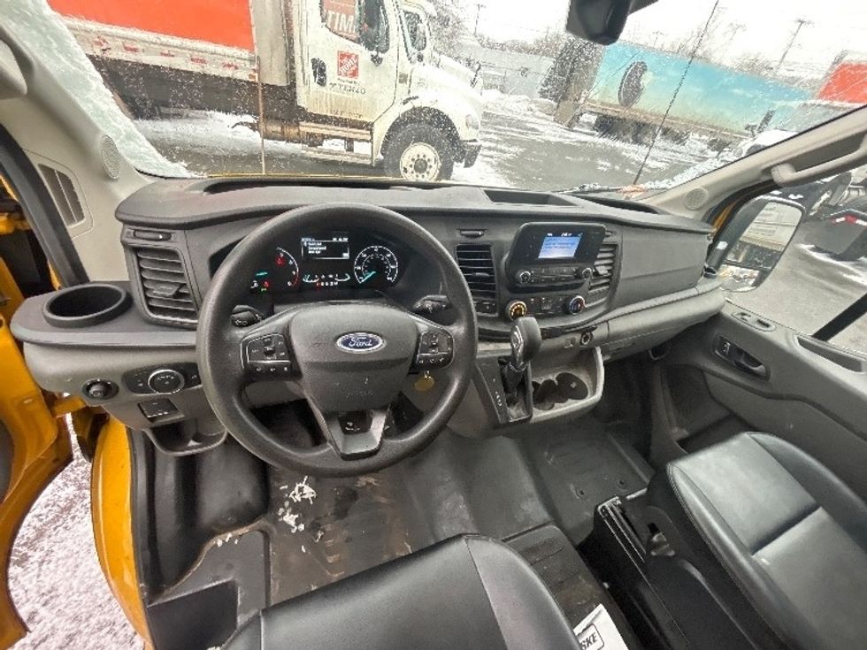 Cargo Van (Panel Van)-Light and Medium Duty Trucks-Ford-2022-Transit 250-Braintree-MA-131,104\n\t\tmiles-$ 27,750 - Image 17