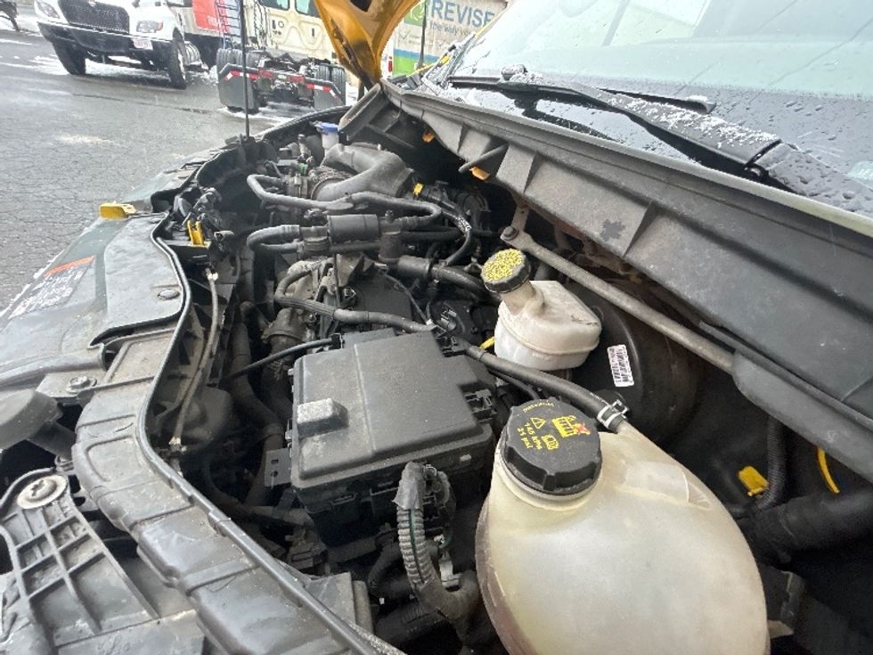 Cargo Van (Panel Van)-Light and Medium Duty Trucks-Ford-2022-Transit 250-Braintree-MA-131,104\n\t\tmiles-$ 27,750 - Image 24