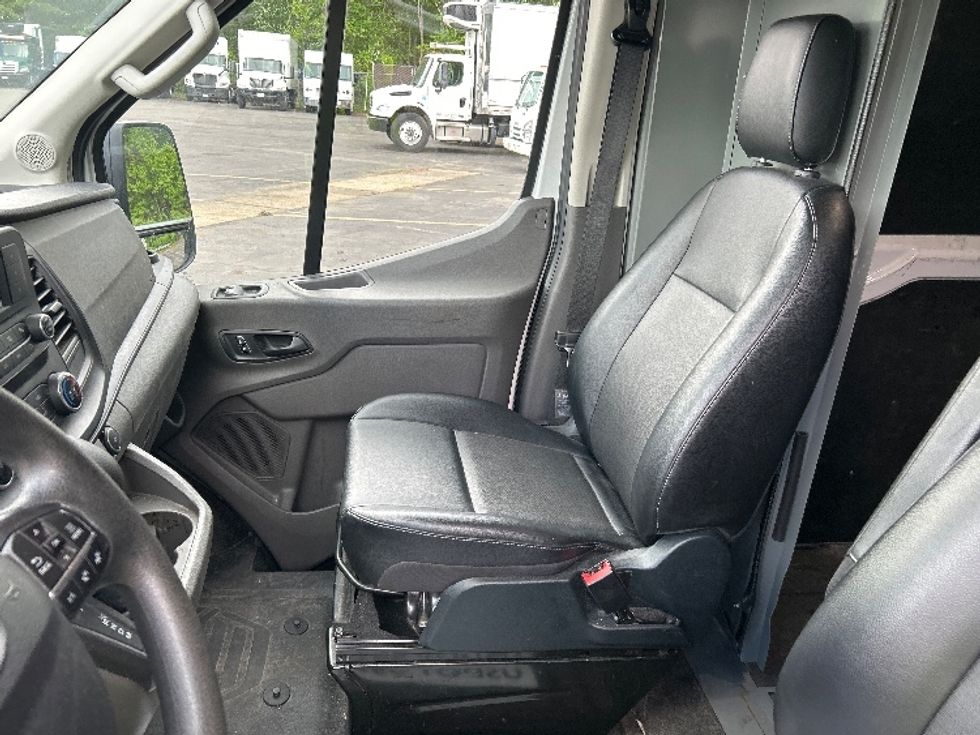Cargo Van (Panel Van)-Light and Medium Duty Trucks-Ford-2022-Transit 250-Braintree-MA-68,430\n\t\tmiles-$ 40,250 - Image 14