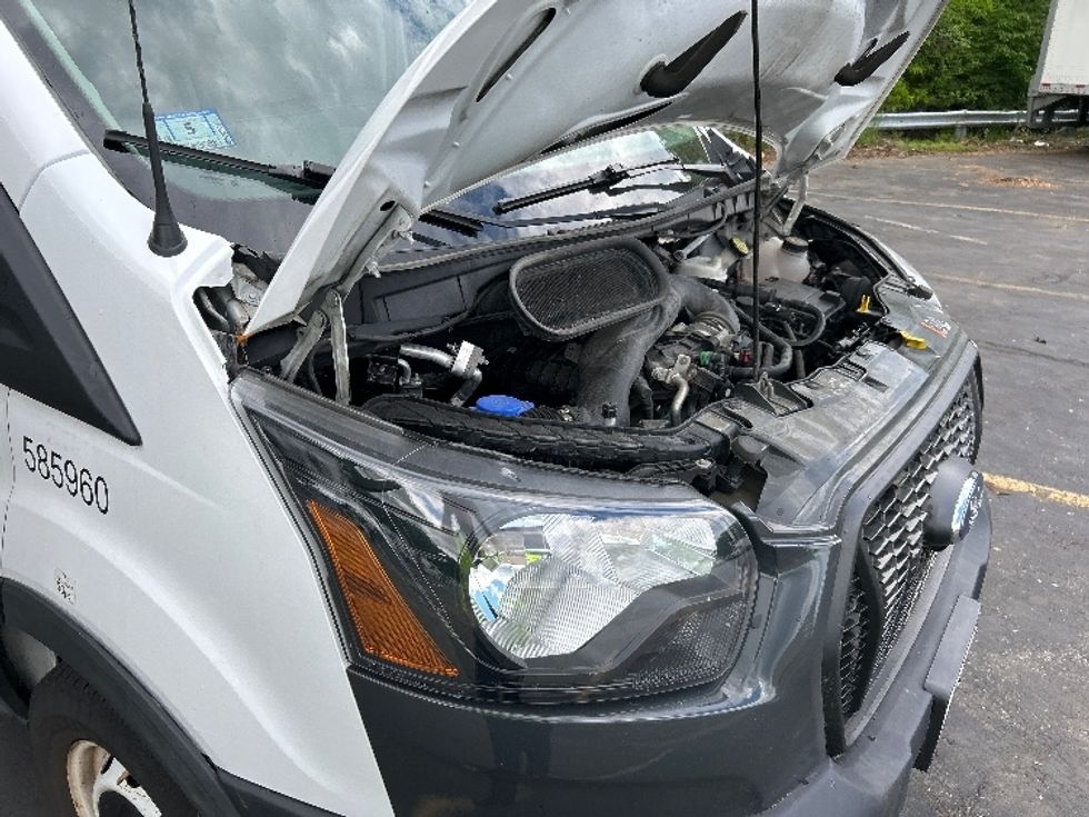 Cargo Van (Panel Van)-Light and Medium Duty Trucks-Ford-2022-Transit 250-Braintree-MA-68,430\n\t\tmiles-$ 40,250 - Image 18