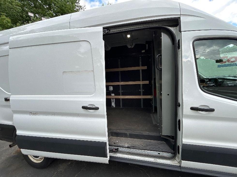 Cargo Van (Panel Van)-Light and Medium Duty Trucks-Ford-2022-Transit 250-Braintree-MA-68,430\n\t\tmiles-$ 40,250 - Image 20
