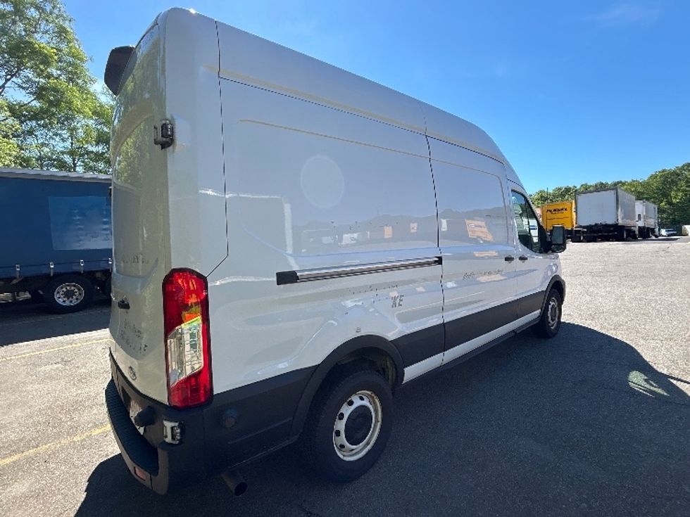 Cargo Van (Panel Van)-Light and Medium Duty Trucks-Ford-2022-Transit 250-Braintree-MA-71,475\n\t\tmiles-$ 40,000 - Image 10