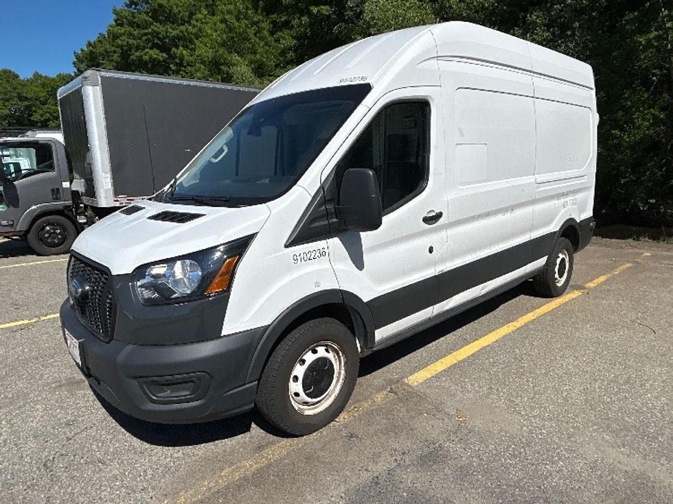 Cargo Van (Panel Van)-Light and Medium Duty Trucks-Ford-2022-Transit 250-Braintree-MA-71,475\n\t\tmiles-$ 40,000 - Image 3