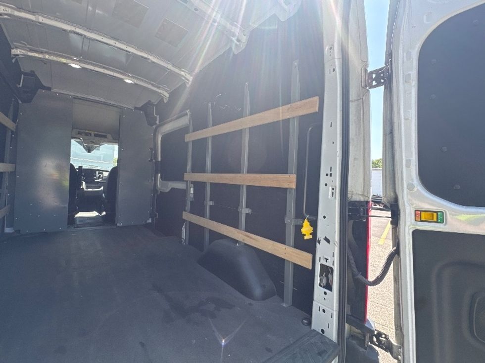 Cargo Van (Panel Van)-Light and Medium Duty Trucks-Ford-2022-Transit 250-Braintree-MA-73,378\n\t\tmiles-$ 39,750 - Image 10