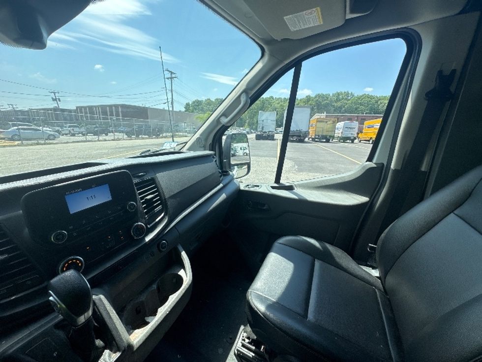 Cargo Van (Panel Van)-Light and Medium Duty Trucks-Ford-2022-Transit 250-Braintree-MA-73,378\n\t\tmiles-$ 39,750 - Image 16