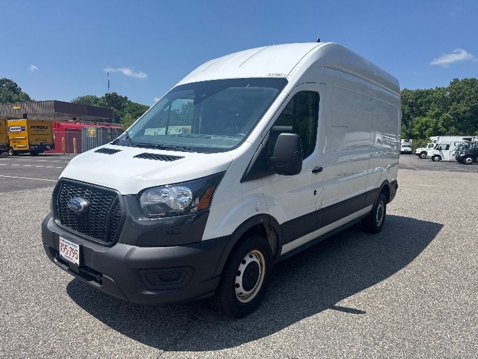 Cargo Van (Panel Van)-Light and Medium Duty Trucks-Ford-2022-Transit 250-Braintree-MA-73,378\n\t\tmiles-$ 39,750 - Image 3