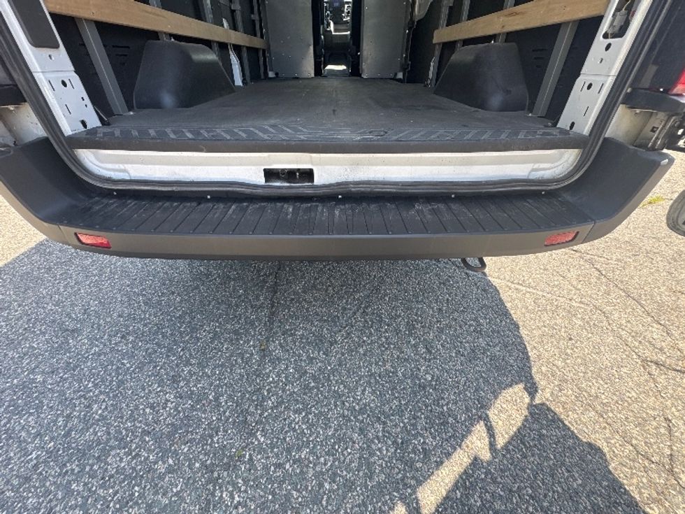 Cargo Van (Panel Van)-Light and Medium Duty Trucks-Ford-2022-Transit 250-Braintree-MA-73,378\n\t\tmiles-$ 39,750 - Image 8