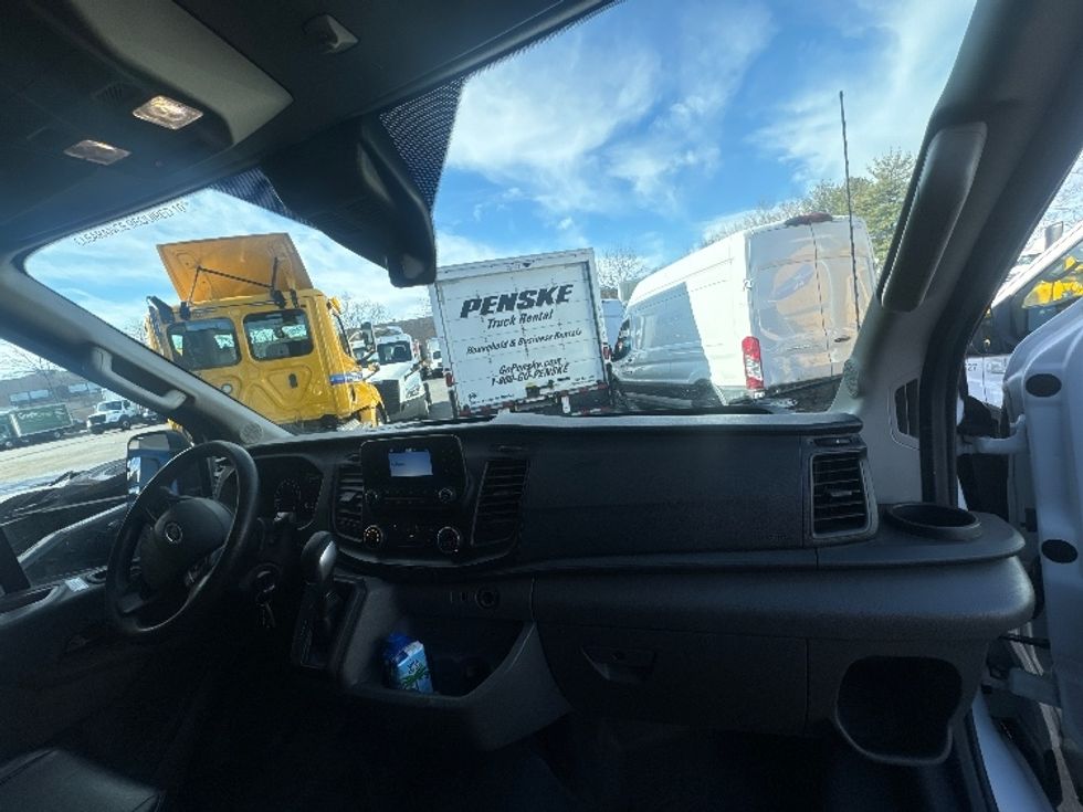 Cargo Van (Panel Van)-Light and Medium Duty Trucks-Ford-2022-Transit 250-Capitol Heights-MD-35,963\n\t\tmiles-$ 41,000 - Image 21