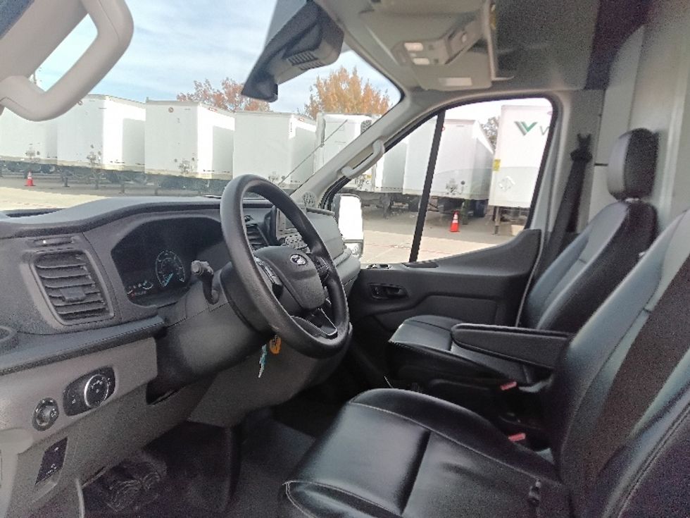 Cargo Van (Panel Van)-Light and Medium Duty Trucks-Ford-2022-Transit 250-Carson-CA-114,005\n\t\tmiles-$ 33,750 - Image 16