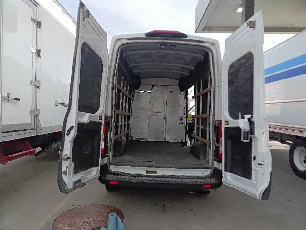 Cargo Van (Panel Van)-Light and Medium Duty Trucks-Ford-2022-Transit 250-Carson-CA-114,005\n\t\tmiles-$ 33,750 - Image 7