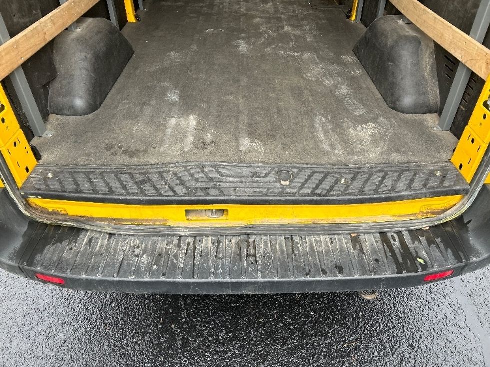 Cargo Van (Panel Van)-Light and Medium Duty Trucks-Ford-2022-Transit 250-Charlotte-NC-95,062\n\t\tmiles-$ 36,500 - Image 10