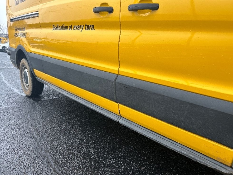 Cargo Van (Panel Van)-Light and Medium Duty Trucks-Ford-2022-Transit 250-Charlotte-NC-95,062\n\t\tmiles-$ 36,500 - Image 14