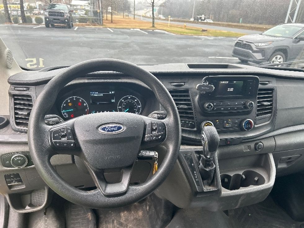 Cargo Van (Panel Van)-Light and Medium Duty Trucks-Ford-2022-Transit 250-Charlotte-NC-95,062\n\t\tmiles-$ 36,500 - Image 18