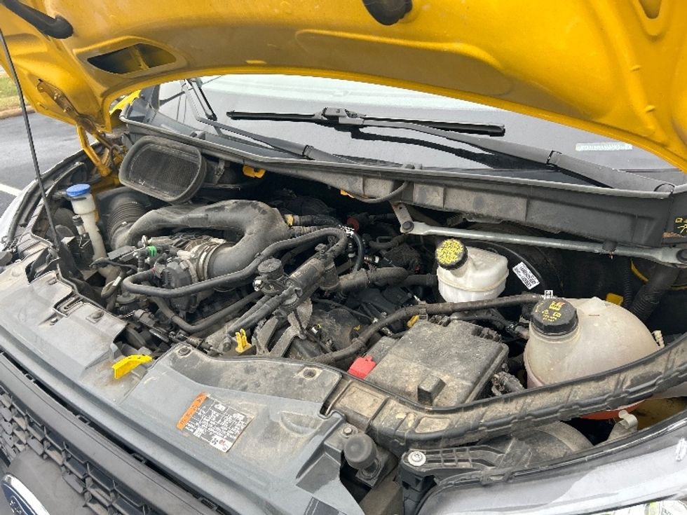 Cargo Van (Panel Van)-Light and Medium Duty Trucks-Ford-2022-Transit 250-Charlotte-NC-95,062\n\t\tmiles-$ 36,500 - Image 24