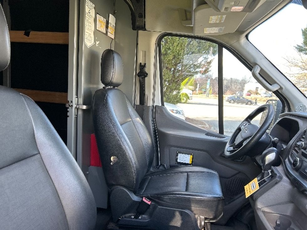 Cargo Van (Panel Van)-Light and Medium Duty Trucks-Ford-2022-Transit 250-Charlottesville-VA-108,111\n\t\tmiles-$ 34,000 - Image 20