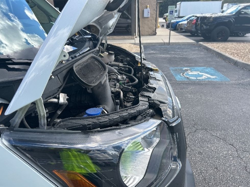 Cargo Van (Panel Van)-Light and Medium Duty Trucks-Ford-2022-Transit 250-Chesapeake-VA-101,970\n\t\tmiles-$ 33,500 - Image 23