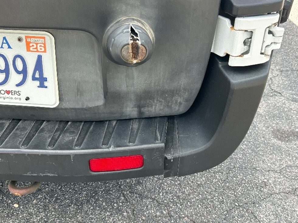 Cargo Van (Panel Van)-Light and Medium Duty Trucks-Ford-2022-Transit 250-Chesapeake-VA-101,970\n\t\tmiles-$ 33,500 - Image 27