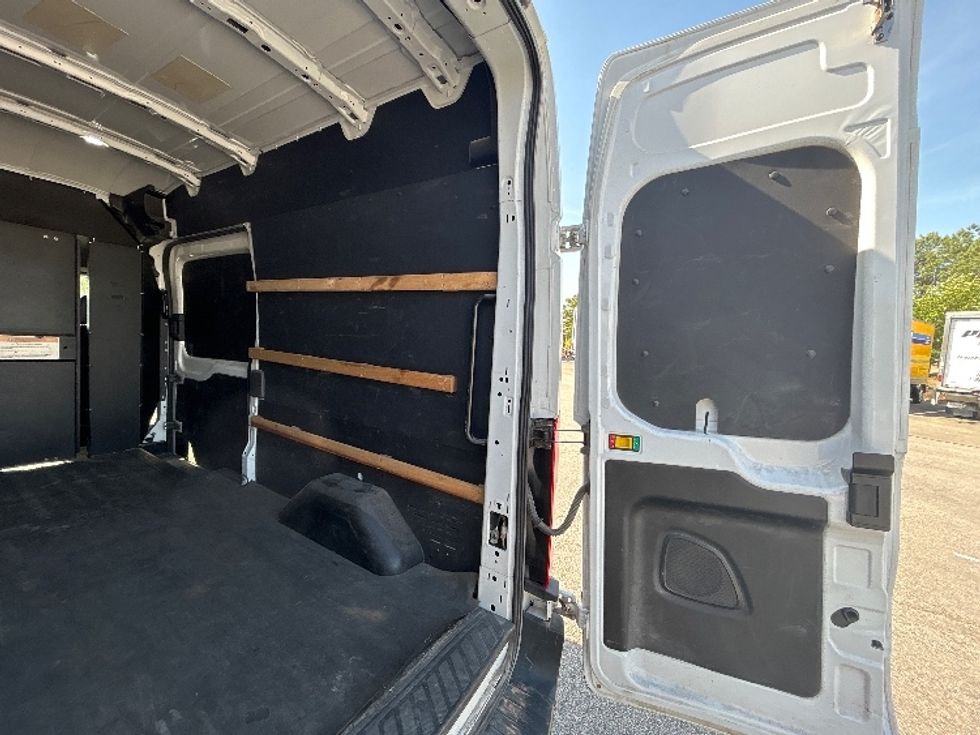 Cargo Van (Panel Van)-Light and Medium Duty Trucks-Ford-2022-Transit 250-Chester-VA-83,900\n\t\tmiles-$ 37,250 - Image 11