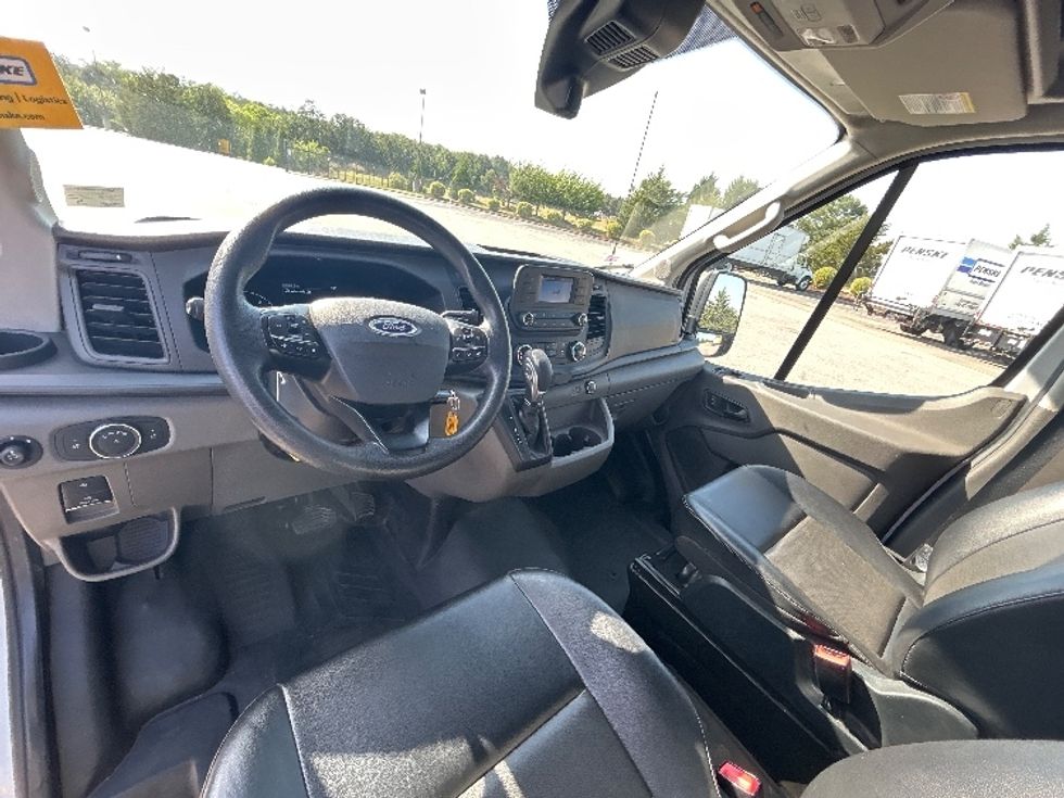 Cargo Van (Panel Van)-Light and Medium Duty Trucks-Ford-2022-Transit 250-Chester-VA-83,900\n\t\tmiles-$ 37,250 - Image 17