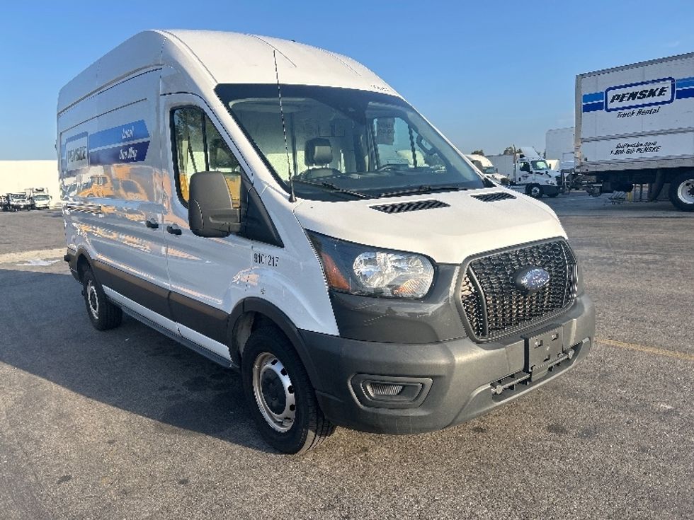 Cargo Van (Panel Van)-Light and Medium Duty Trucks-Ford-2022-Transit 250-Chino-CA-155,368\n\t\tmiles-$ 28,000 - Image 1