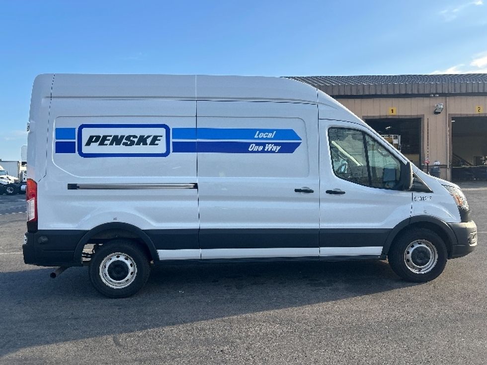 Cargo Van (Panel Van)-Light and Medium Duty Trucks-Ford-2022-Transit 250-Chino-CA-155,368\n\t\tmiles-$ 28,000 - Image 15