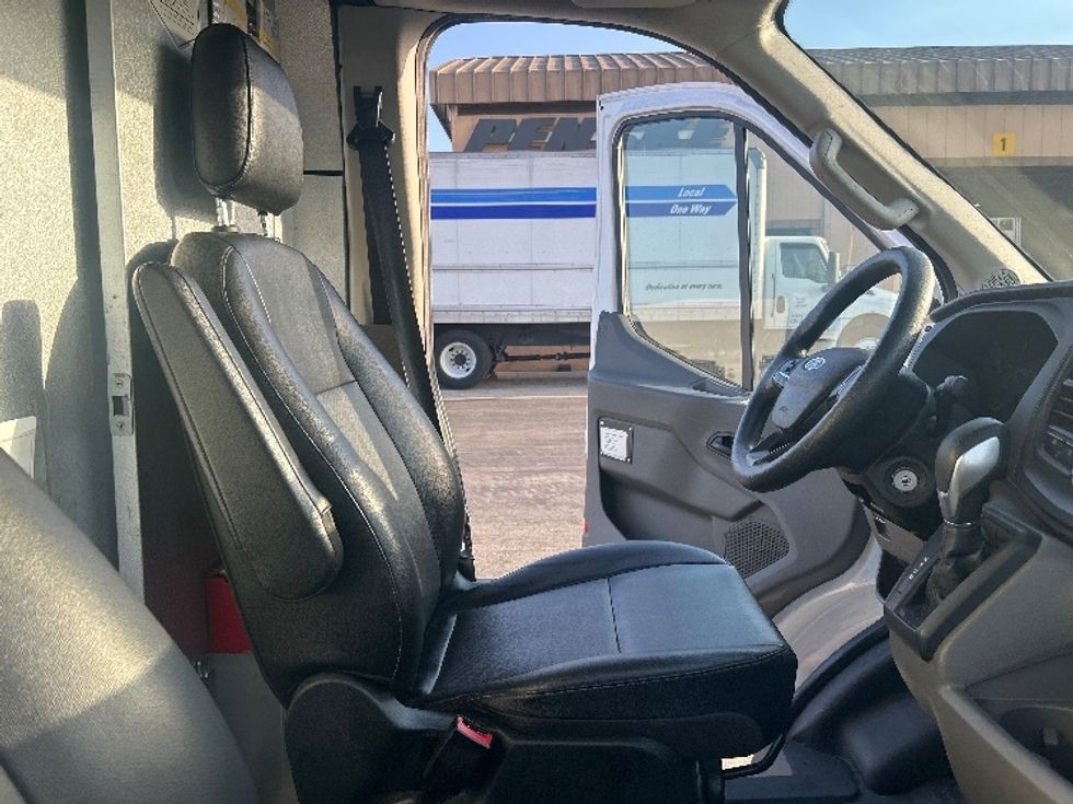 Cargo Van (Panel Van)-Light and Medium Duty Trucks-Ford-2022-Transit 250-Chino-CA-155,368\n\t\tmiles-$ 28,000 - Image 22