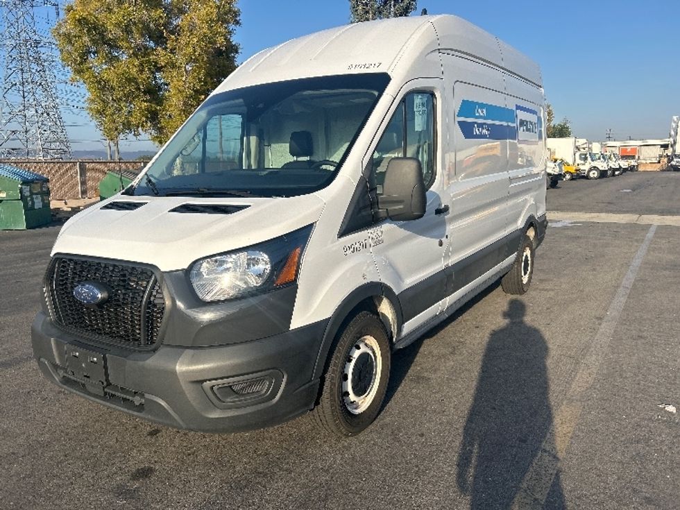 Cargo Van (Panel Van)-Light and Medium Duty Trucks-Ford-2022-Transit 250-Chino-CA-155,368\n\t\tmiles-$ 28,000 - Image 3