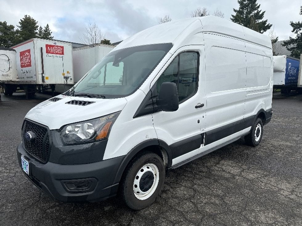 Cargo Van (Panel Van)-Light and Medium Duty Trucks-Ford-2022-Transit 250-Clackamas-OR-101,365\n\t\tmiles-$ 36,750 - Image 3