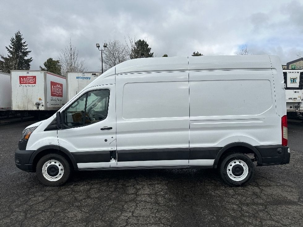 Cargo Van (Panel Van)-Light and Medium Duty Trucks-Ford-2022-Transit 250-Clackamas-OR-101,365\n\t\tmiles-$ 36,750 - Image 4