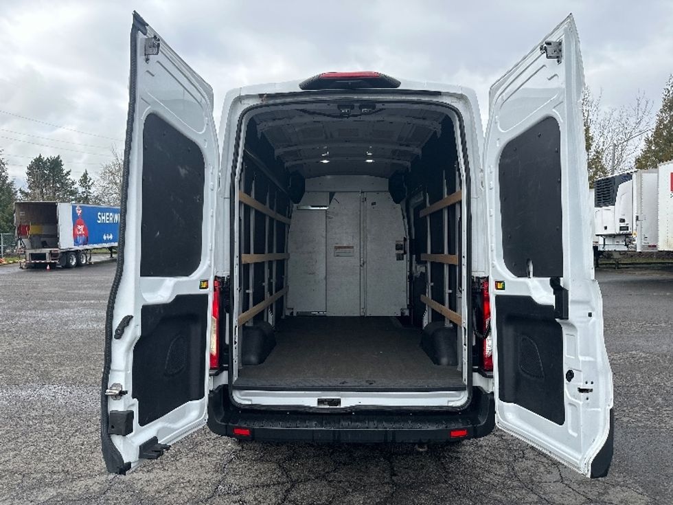Cargo Van (Panel Van)-Light and Medium Duty Trucks-Ford-2022-Transit 250-Clackamas-OR-101,365\n\t\tmiles-$ 36,750 - Image 8