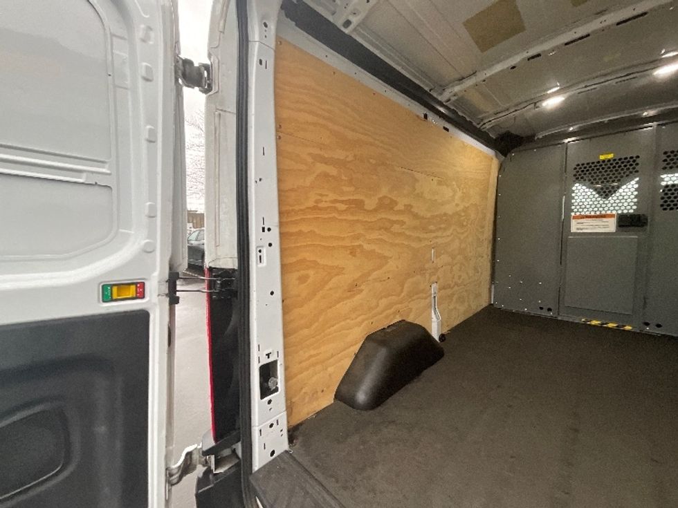 Cargo Van (Panel Van)-Light and Medium Duty Trucks-Ford-2022-Transit 250-Clackamas-OR-134,032\n\t\tmiles-$ 26,500 - Image 9