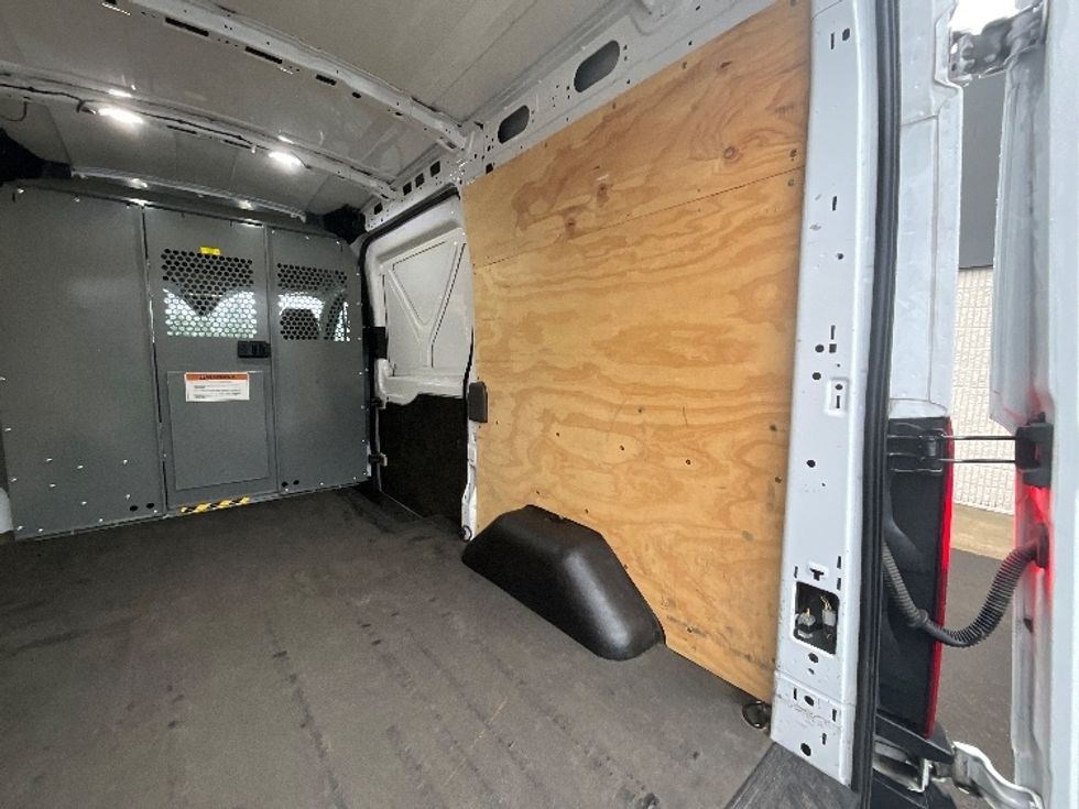 Cargo Van (Panel Van)-Light and Medium Duty Trucks-Ford-2022-Transit 250-Clackamas-OR-139,435\n\t\tmiles-$ 25,750 - Image 10