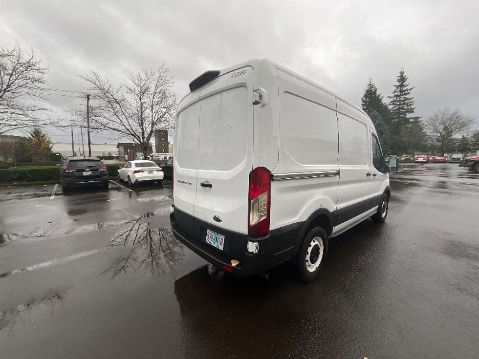 Cargo Van (Panel Van)-Light and Medium Duty Trucks-Ford-2022-Transit 250-Clackamas-OR-139,435\n\t\tmiles-$ 25,750 - Image 11