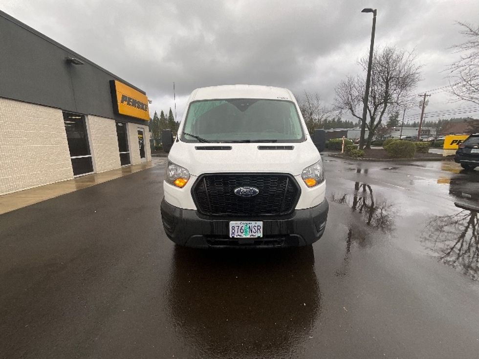 Cargo Van (Panel Van)-Light and Medium Duty Trucks-Ford-2022-Transit 250-Clackamas-OR-139,435\n\t\tmiles-$ 25,750 - Image 2