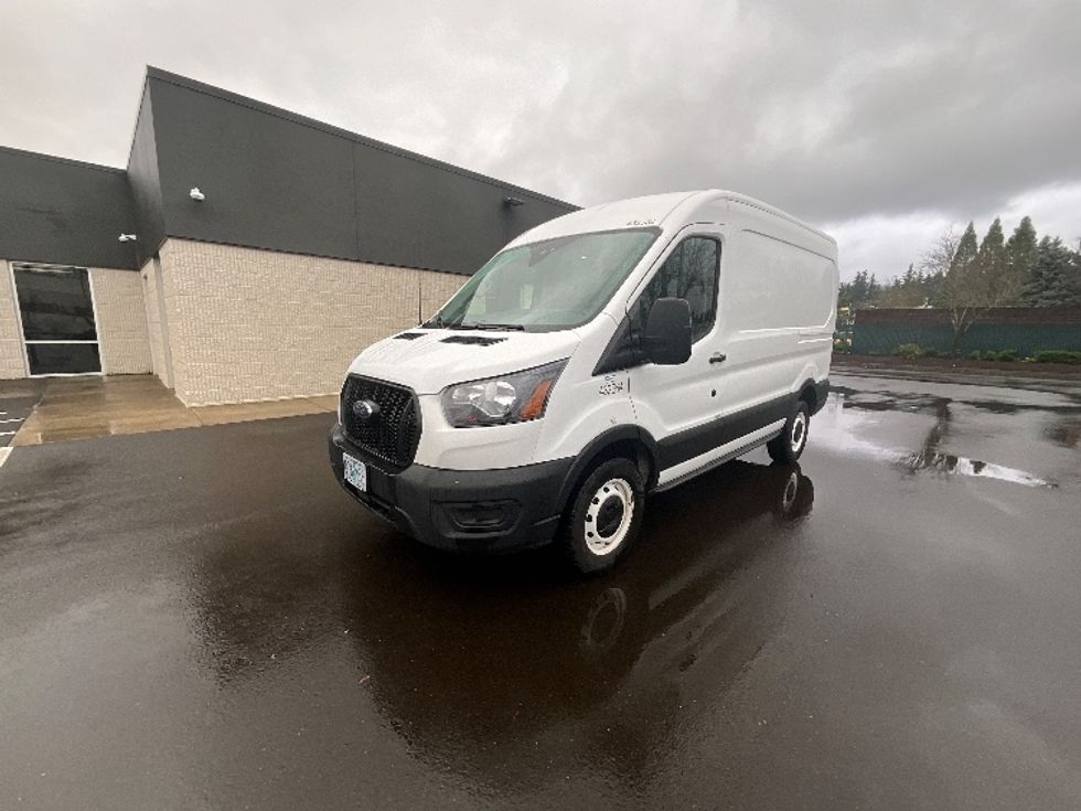 Cargo Van (Panel Van)-Light and Medium Duty Trucks-Ford-2022-Transit 250-Clackamas-OR-139,435\n\t\tmiles-$ 25,750 - Image 3