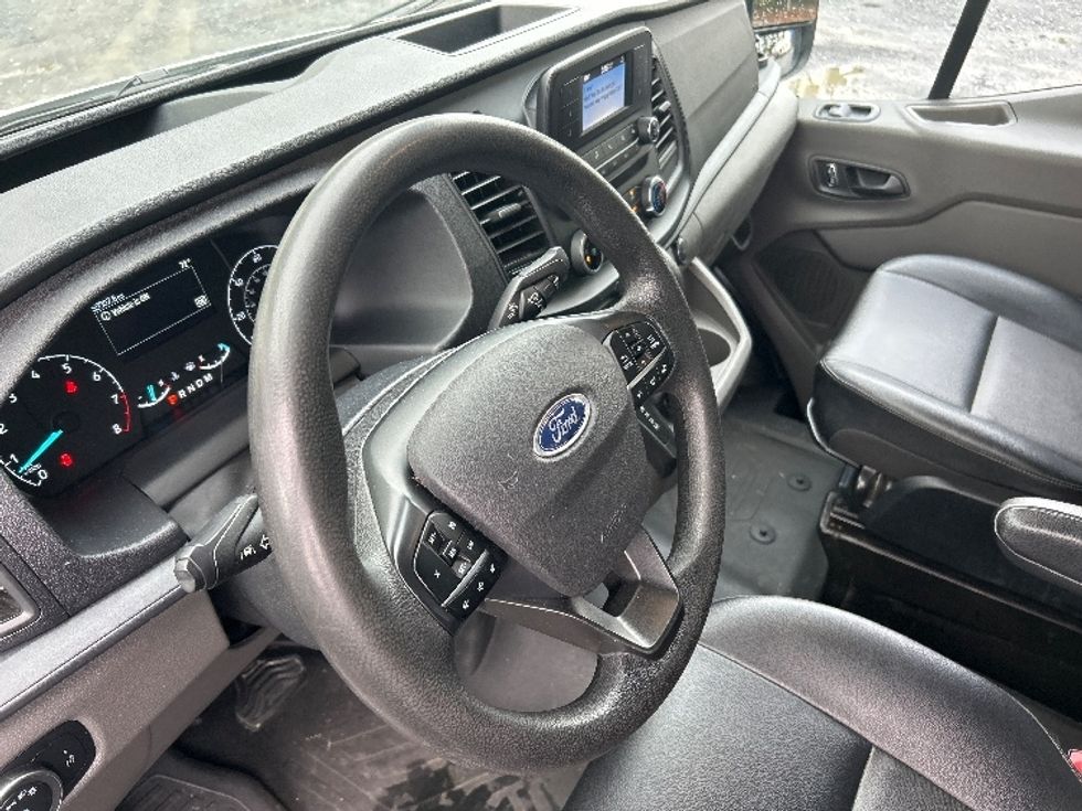 Cargo Van (Panel Van)-Light and Medium Duty Trucks-Ford-2022-Transit 250-Cleona-PA-60,595\n\t\tmiles-$ 38,500 - Image 14