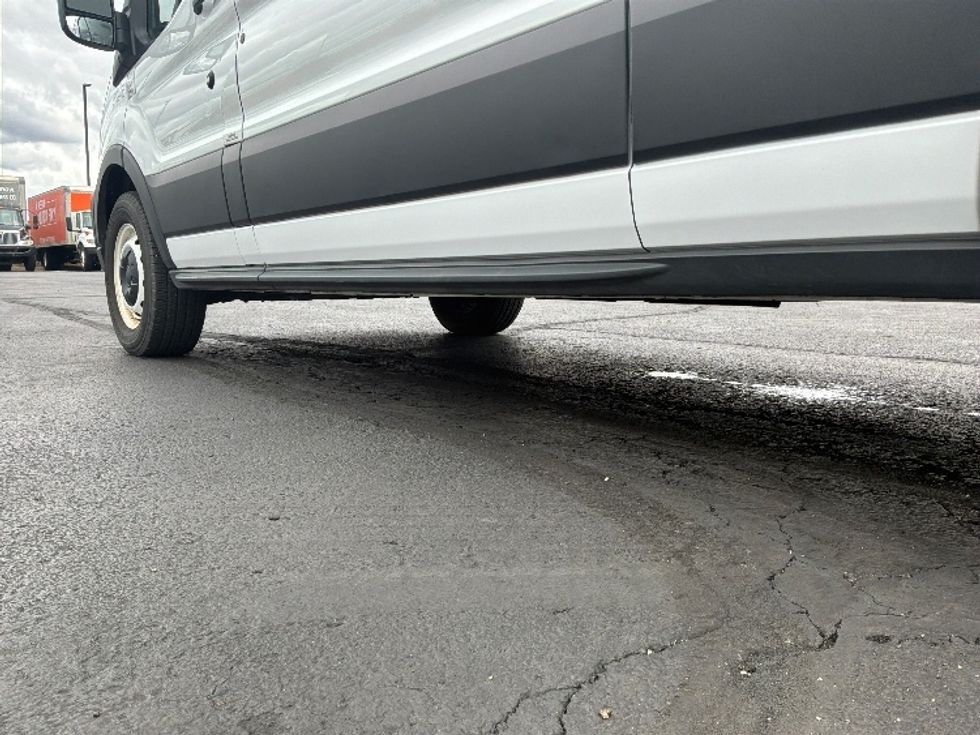 Cargo Van (Panel Van)-Light and Medium Duty Trucks-Ford-2022-Transit 250-Colorado Springs-CO-68,747\n\t\tmiles-$ 40,000 - Image 5