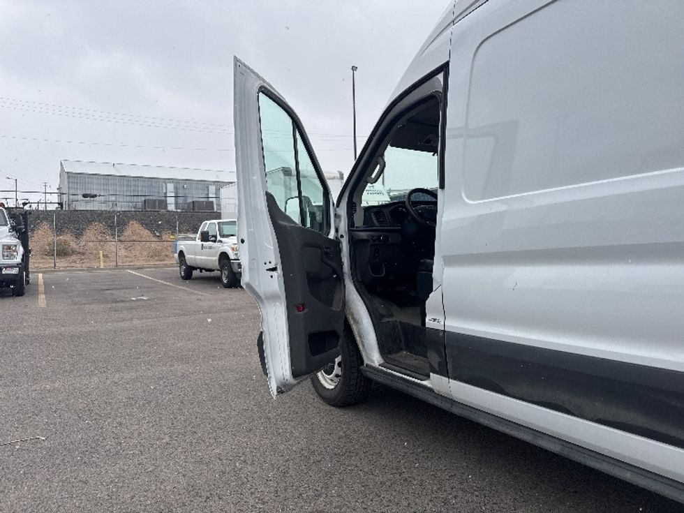 Cargo Van (Panel Van)-Light and Medium Duty Trucks-Ford-2022-Transit 250-Colorado Springs-CO-79,779\n\t\tmiles-$ 38,000 - Image 14