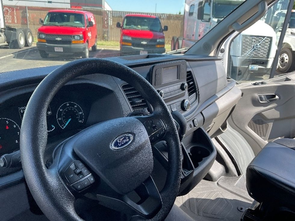 Cargo Van (Panel Van)-Light and Medium Duty Trucks-Ford-2022-Transit 250-Colorado Springs-CO-84,802\n\t\tmiles-$ 38,250 - Image 17