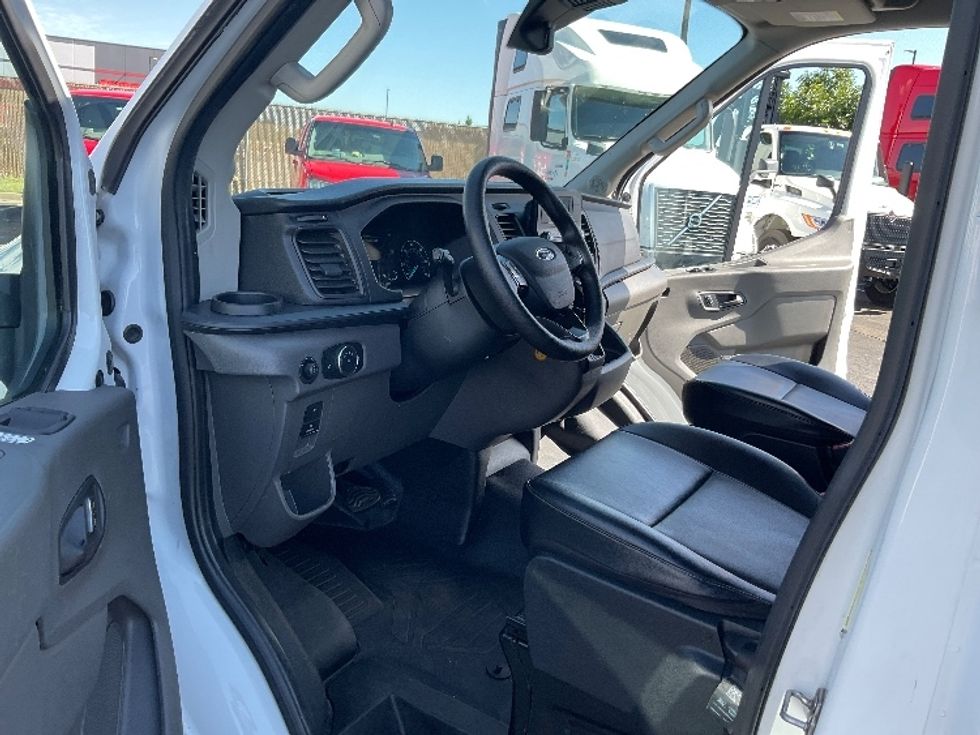 Cargo Van (Panel Van)-Light and Medium Duty Trucks-Ford-2022-Transit 250-Colorado Springs-CO-84,802\n\t\tmiles-$ 38,250 - Image 16