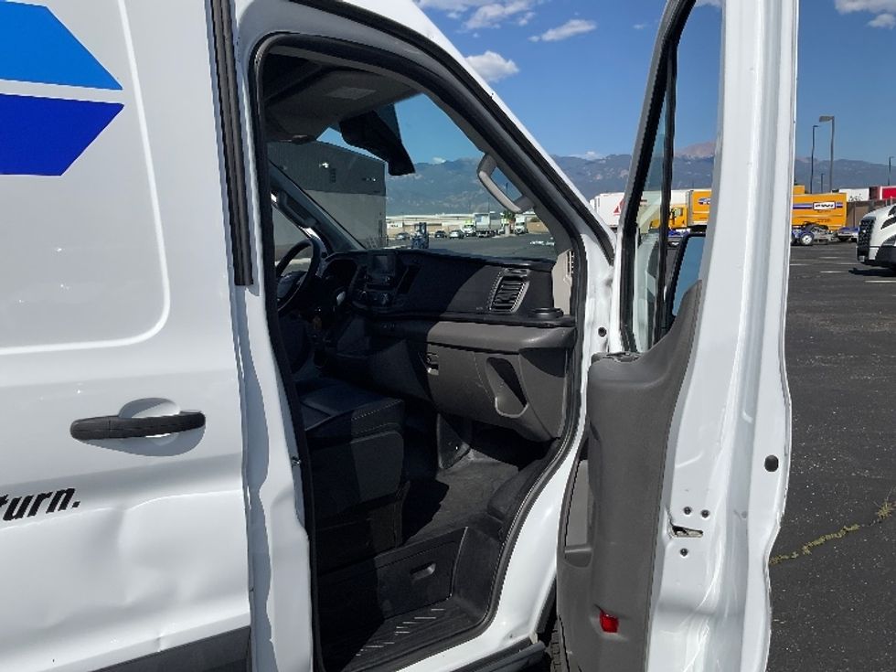 Cargo Van (Panel Van)-Light and Medium Duty Trucks-Ford-2022-Transit 250-Colorado Springs-CO-84,802\n\t\tmiles-$ 38,250 - Image 19