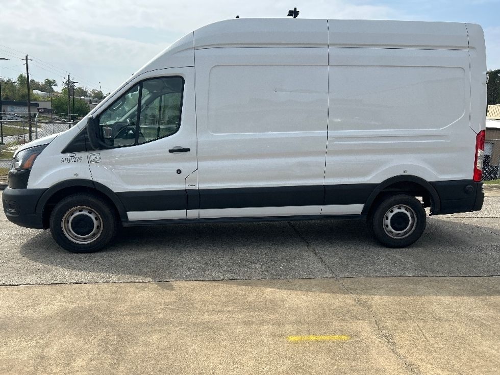 Cargo Van (Panel Van)-Light and Medium Duty Trucks-Ford-2022-Transit 250-Columbus-GA-84,080\n\t\tmiles-$ 37,500 - Image 4