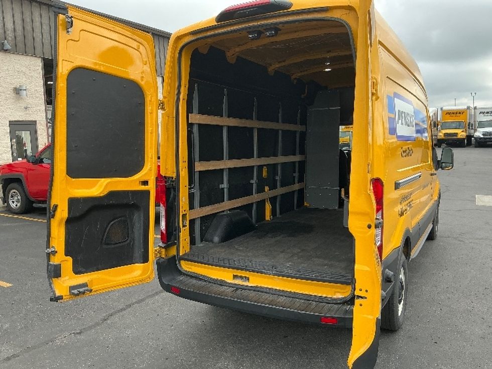 Cargo Van (Panel Van)-Light and Medium Duty Trucks-Ford-2022-Transit 250-Columbus-OH-103,521\n\t\tmiles-$ 29,000 - Image 10