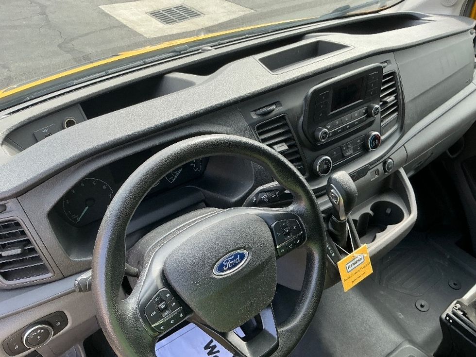 Cargo Van (Panel Van)-Light and Medium Duty Trucks-Ford-2022-Transit 250-Columbus-OH-103,521\n\t\tmiles-$ 29,000 - Image 15