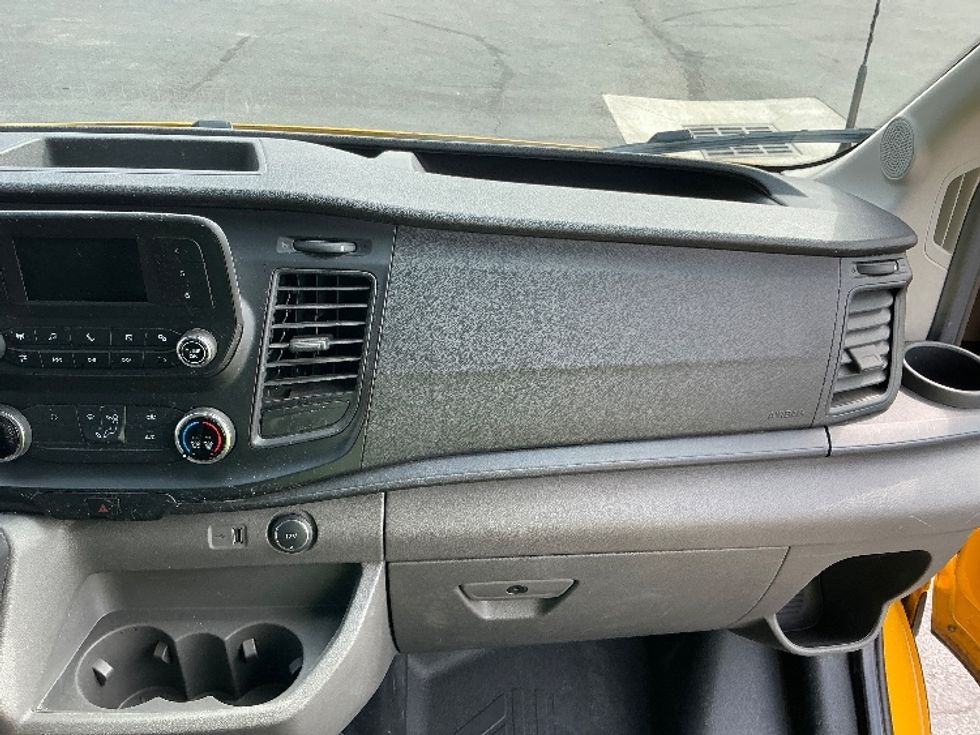 2022 Ford Transit photo 14