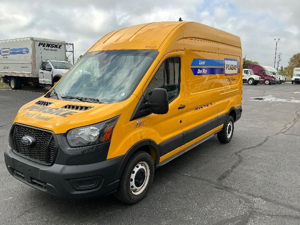 2022 Ford Transit photo 3
