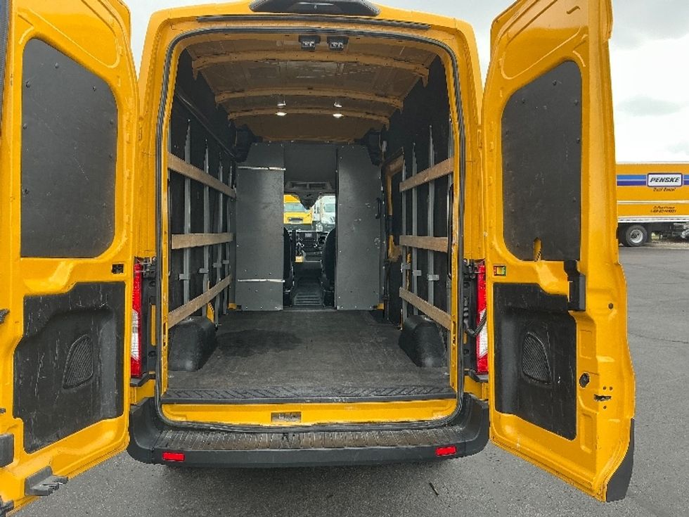 Cargo Van (Panel Van)-Light and Medium Duty Trucks-Ford-2022-Transit 250-Columbus-OH-103,521\n\t\tmiles-$ 29,000 - Image 7