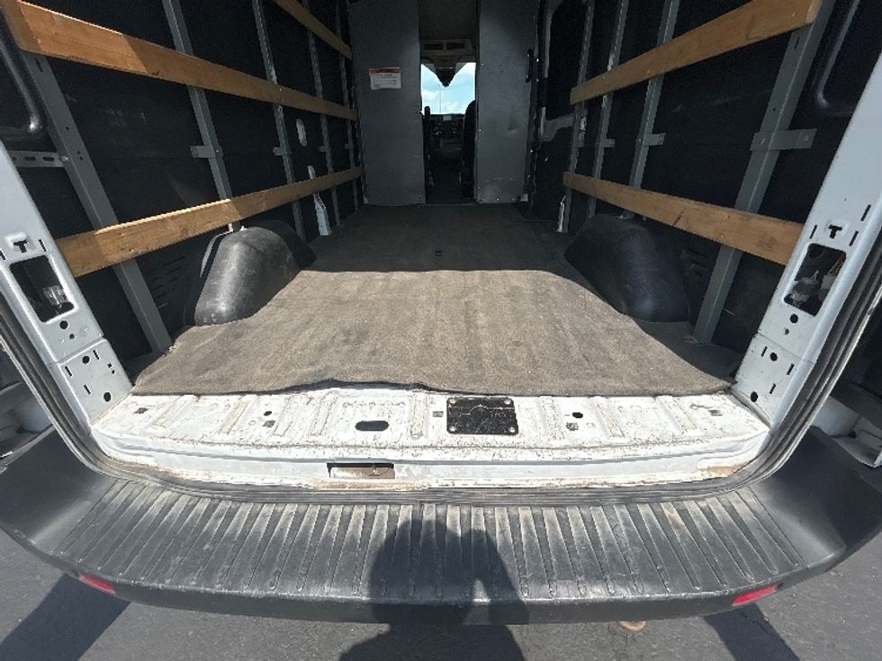 Cargo Van (Panel Van)-Light and Medium Duty Trucks-Ford-2022-Transit 250-Columbus-OH-216,309\n\t\tmiles-$ 17,250 - Image 10