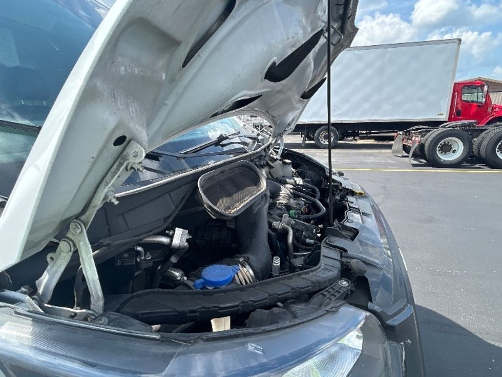 Cargo Van (Panel Van)-Light and Medium Duty Trucks-Ford-2022-Transit 250-Columbus-OH-216,309\n\t\tmiles-$ 17,250 - Image 23