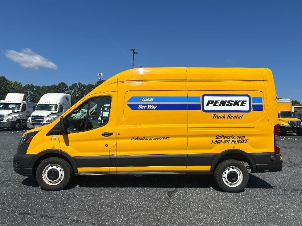Cargo Van (Panel Van)-Light and Medium Duty Trucks-Ford-2022-Transit 250-Concord-NC-148,774\n\t\tmiles-$ 25,750 - Image 4